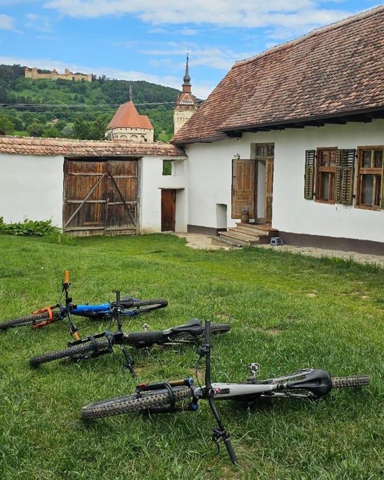 Castle View Saschiz - Traditional Guesthouse Exterior foto