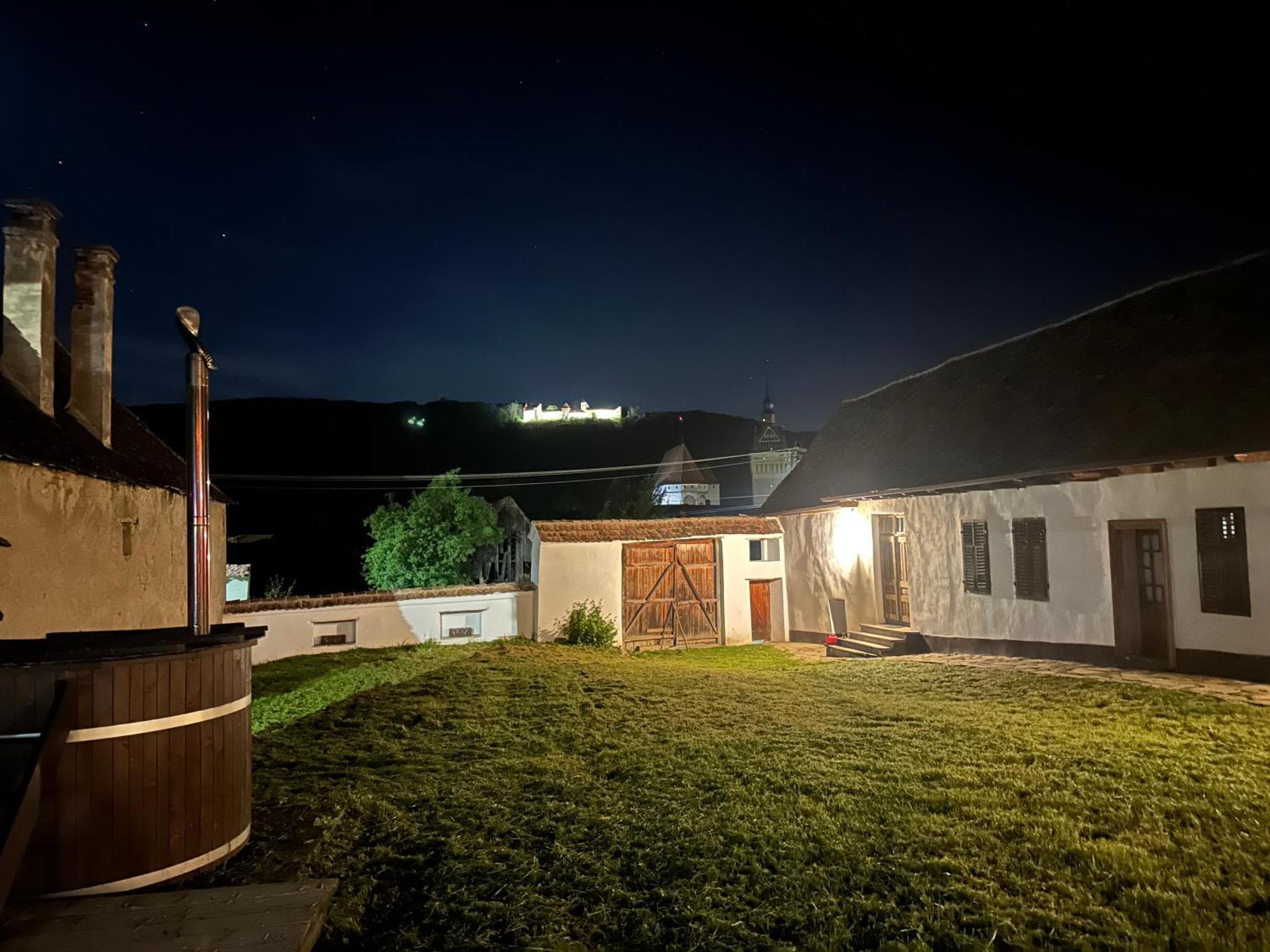 Castle View Saschiz - Traditional Guesthouse Exterior foto